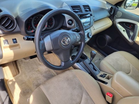 Used 2011 Toyota RAV4 4WD image 14