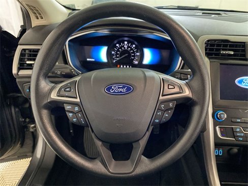 Used 2019 Ford Fusion SE image 34
