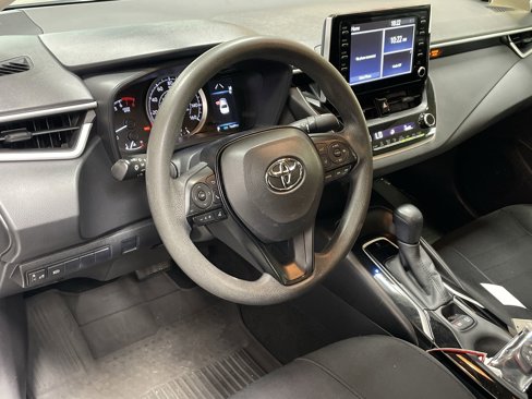 Used 2020 Toyota Corolla LE image 44