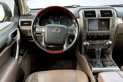 Used 2016 Lexus GX 460 image 5