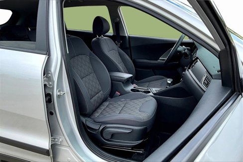 Certified 2019 Kia Niro LX image 7