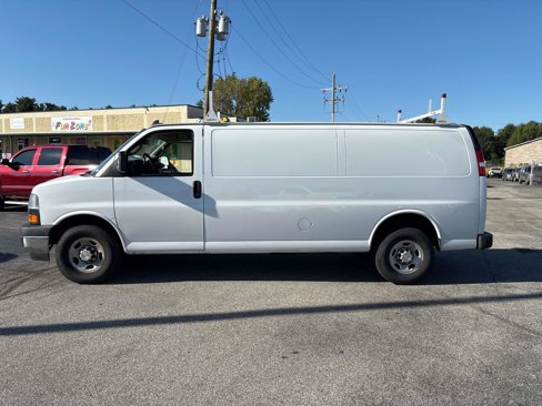 Used 2021 Chevrolet Express 2500 Extended w/ Driver Convenience Package image 2