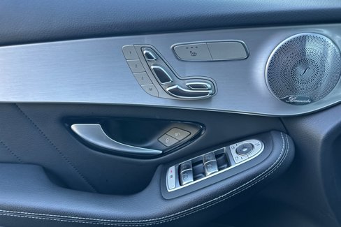 Used 2019 Mercedes-Benz GLC 300 4MATIC image 11