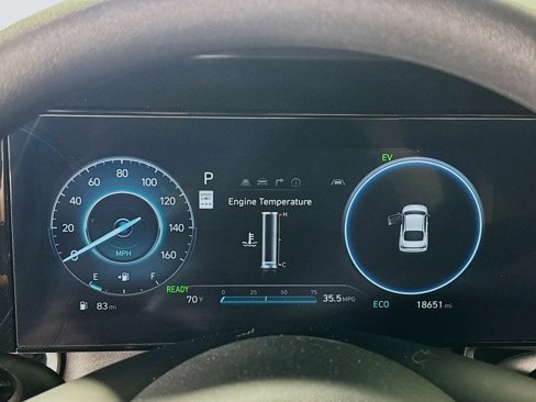 Used 2024 Hyundai Elantra Blue image 14