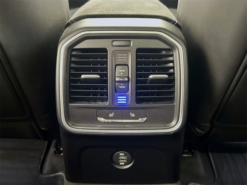 Used 2017 Porsche Macan GTS image 25