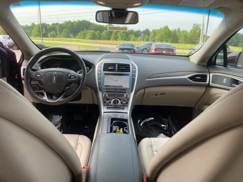 Used 2018 Lincoln MKZ Select w/ Select Plus Package image 26