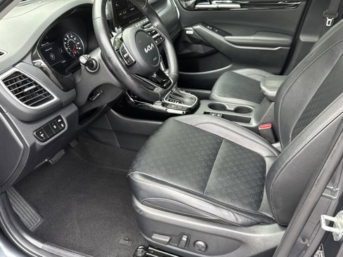 Used 2022 Kia Seltos SX w/ Sunroof Package image 16