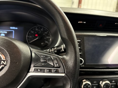 Used 2023 Nissan Kicks SV image 9