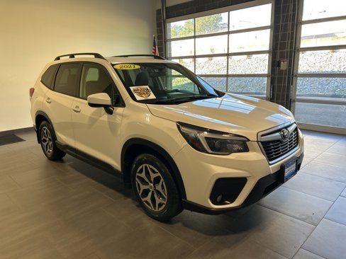 Used 2021 Subaru Forester Premium image 10