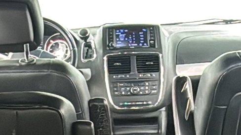 Used 2018 Dodge Grand Caravan GT image 19