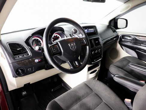 Used 2016 Dodge Grand Caravan American Value Package image 22