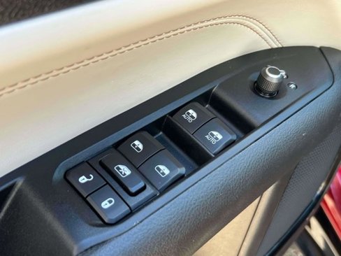 Certified 2022 Jeep Compass Limited w/ Elite Group image 16