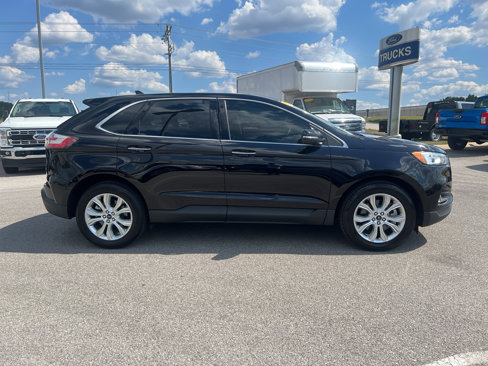 Certified 2022 Ford Edge Titanium image 4