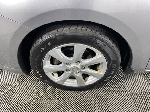 Used 2011 MAZDA MAZDA3 i Touring image 9
