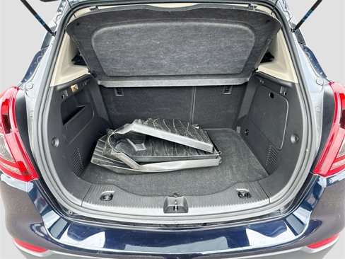 Used 2022 Buick Encore Preferred w/ Safety Package image 23