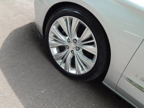 Used 2015 Chevrolet Impala LTZ image 9
