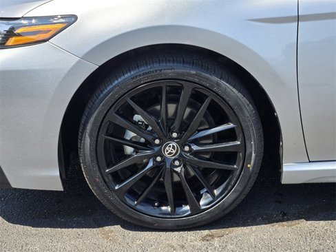 Used 2023 Toyota Camry XSE image 13