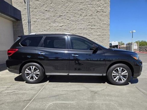 Used 2020 Nissan Pathfinder SL image 5