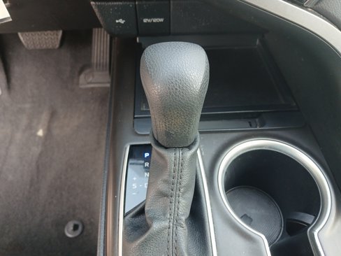 Used 2023 Toyota Camry LE image 19