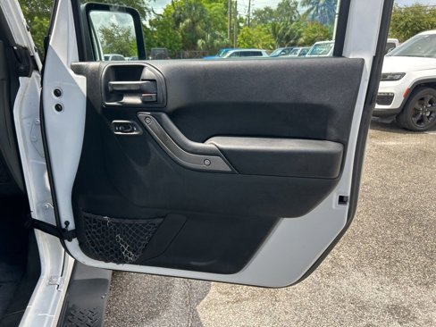 Used 2018 Jeep Wrangler Sport image 25