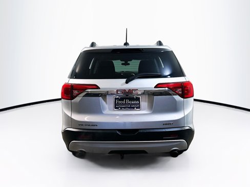 Used 2017 GMC Acadia SLE image 7