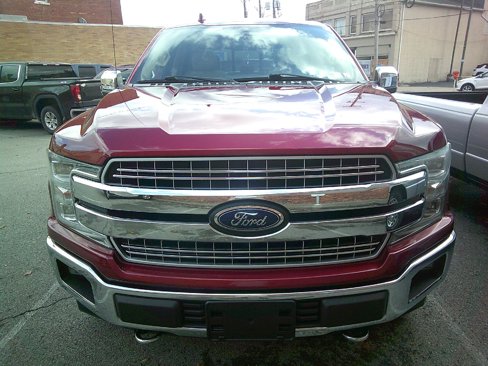 Used 2018 Ford F150 Lariat w/ Equipment Group 502A Luxury image 2