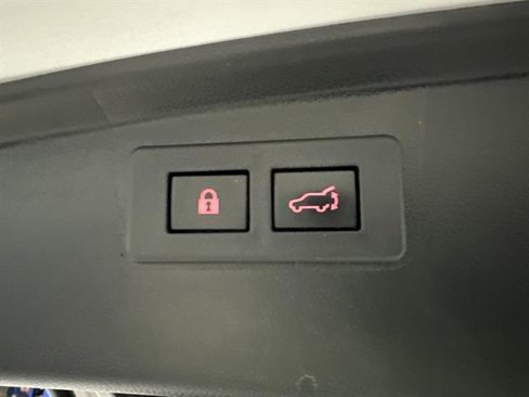 Used 2020 Subaru Outback Premium image 39