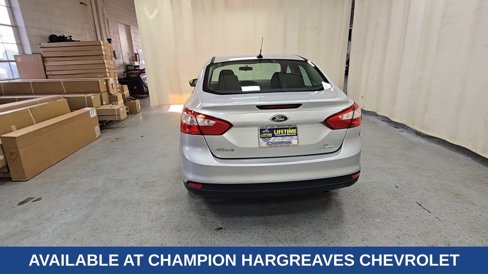 Used 2014 Ford Focus SE w/ SE Winter Package image 10