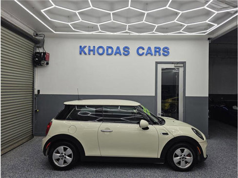 Used 2014 MINI Cooper 2-Door Hardtop image 5