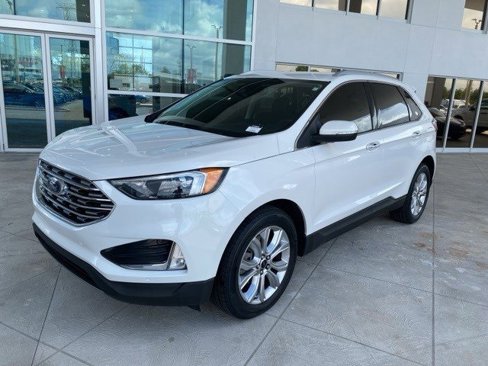 Certified 2023 Ford Edge Titanium image 2