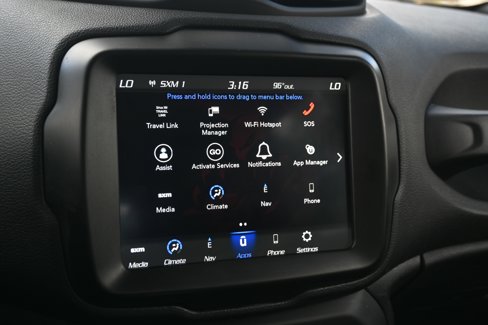 Used 2022 Jeep Renegade Altitude image 37
