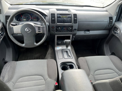 Used 2011 Nissan Pathfinder S w/ Protection Pkg image 32