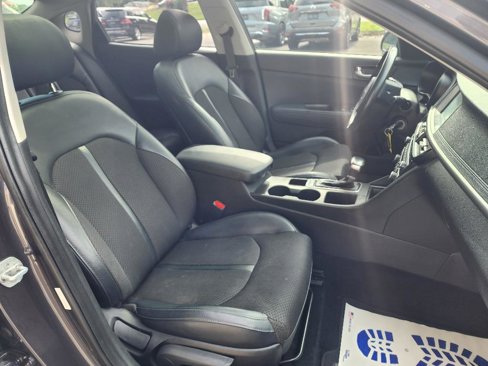 Used 2018 Kia Optima S w/ Panoramic Sunroof Package image 12