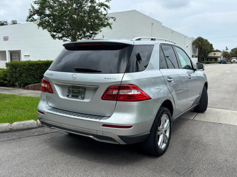 Used 2014 Mercedes-Benz ML 350 4MATIC w/ Premium 1 Package image 4