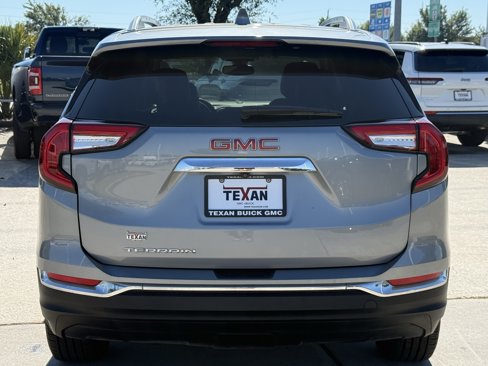 Used 2024 GMC Terrain SLT image 6
