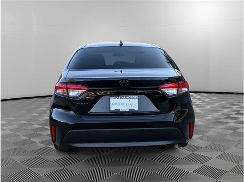 Used 2023 Toyota Corolla LE image 4