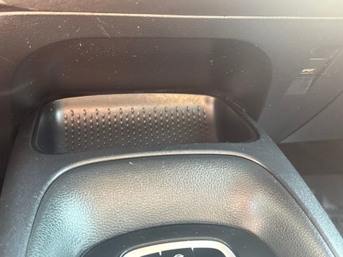 Used 2022 Toyota Corolla LE image 23
