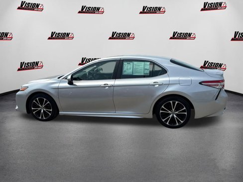 Used 2018 Toyota Camry SE image 8