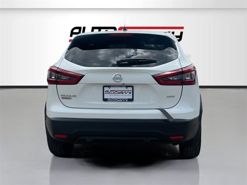 Used 2021 Nissan Rogue Sport S image 6
