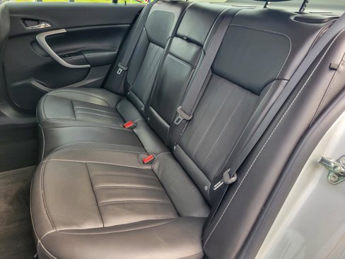 Used 2016 Buick Regal image 9