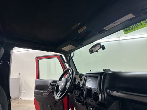 Used 2011 Jeep Wrangler Unlimited Sport w/ Connectivity Group image 16
