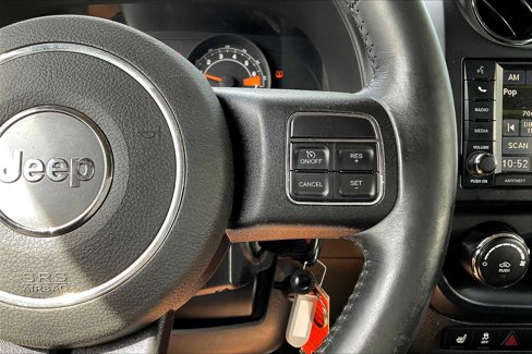 Used 2016 Jeep Patriot High Altitude image 18
