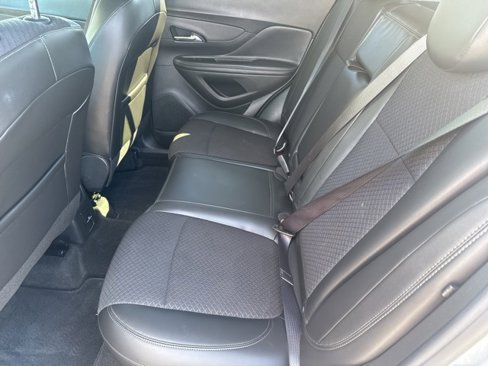 Used 2022 Buick Encore Preferred w/ Safety Package image 21