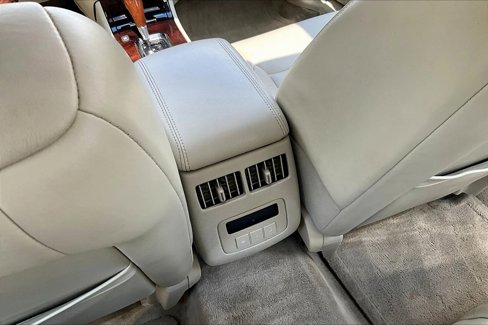 Used 2008 Cadillac DTS image 29