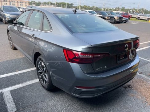 Used 2024 Volkswagen Jetta S image 5
