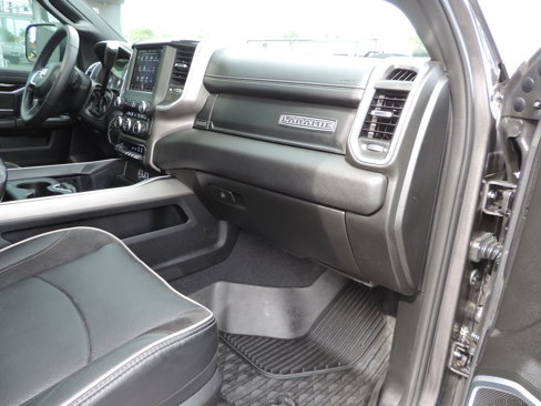 Used 2020 RAM 2500 Laramie w/ Night Edition image 17