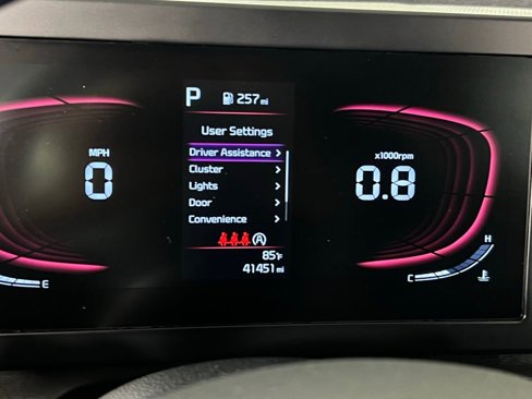 Used 2024 Kia Sportage LX image 17