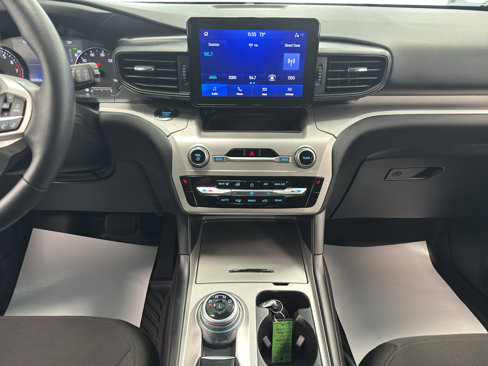Used 2024 Ford Explorer XLT image 24