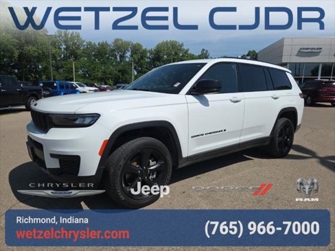 Used 2023 Jeep Grand Cherokee L Laredo image 3