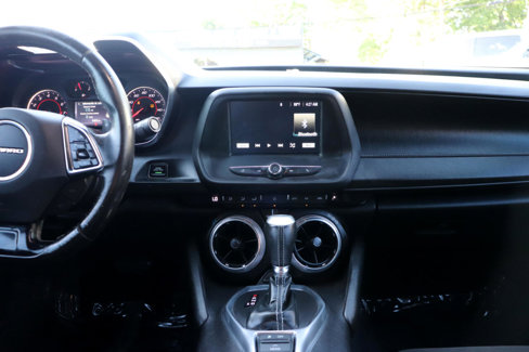 Used 2018 Chevrolet Camaro LT w/ RS Package image 19